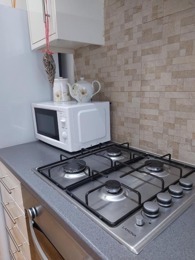 Lux Apartment In Gatwick كرولي المظهر الخارجي الصورة