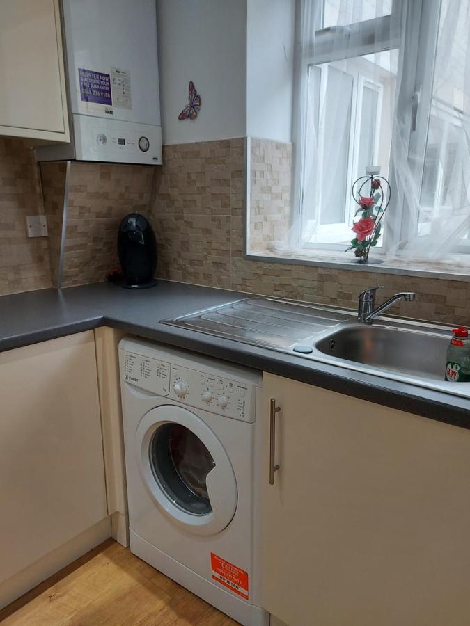 Lux Apartment In Gatwick كرولي المظهر الخارجي الصورة